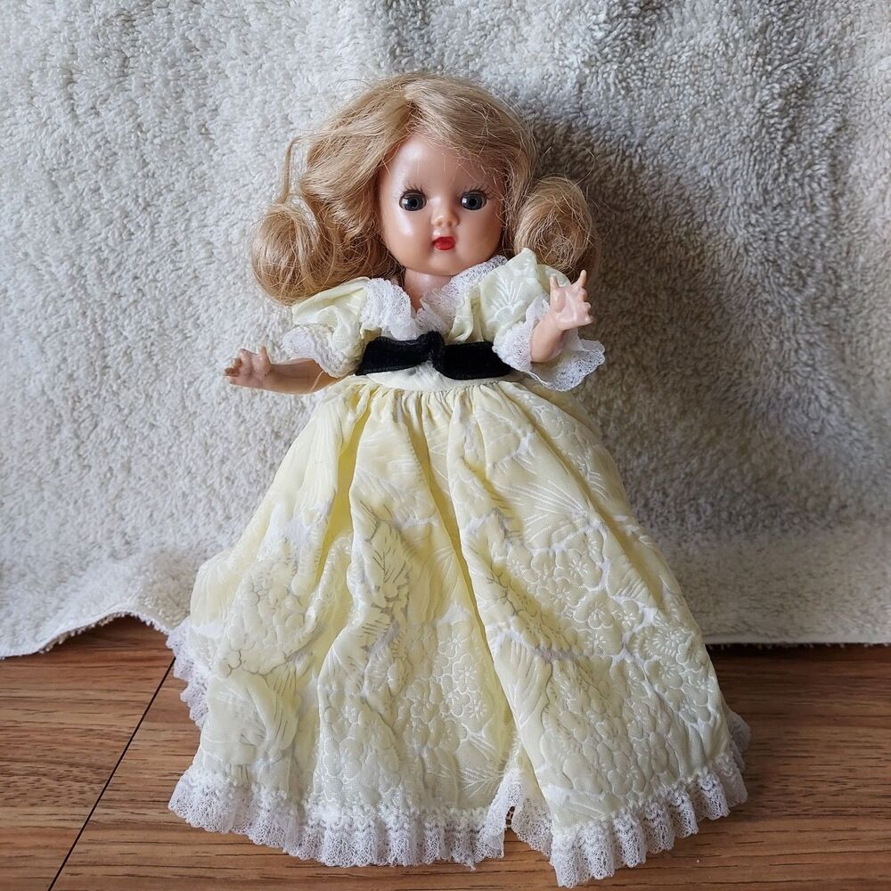 Vintage Nancy Ann Muffie Storybook Walker Doll 8" No Eye Brows Broken Fingers